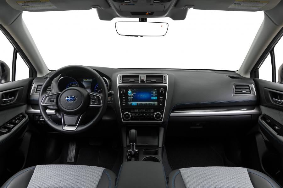 Торпедо Subaru Legacy 2.5i 2017 года  (NA) (фото 7 из 10)